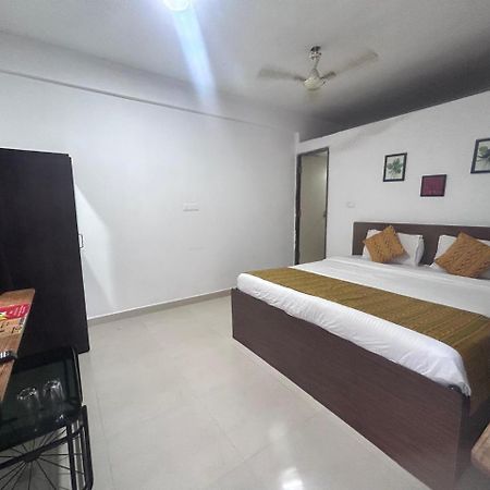 Hotel Baga Place Extérieur photo