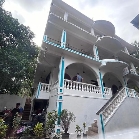 Hotel Baga Place Extérieur photo
