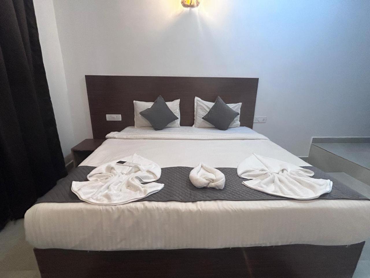 Hotel Baga Place Extérieur photo
